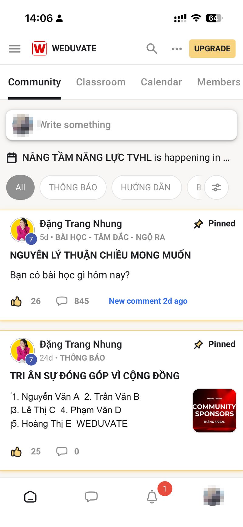 Man hinh cong dong, anh dai dien o goc duoi ben phai